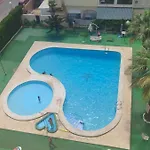 Bonito Estudio Con Bonitas Vistas