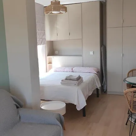 Bonito Estudio Con Bonitas Vistas Apartamento *